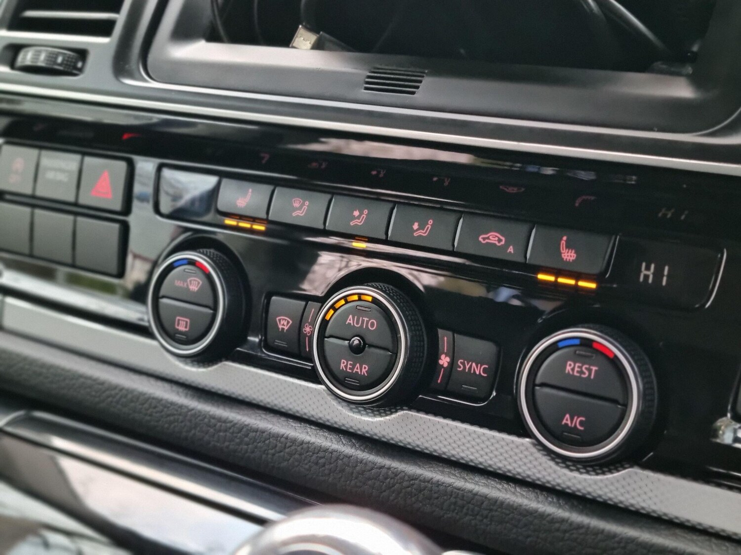 Used Volkswagen Caravelle 2016 for sale - 77193205: Photo 69