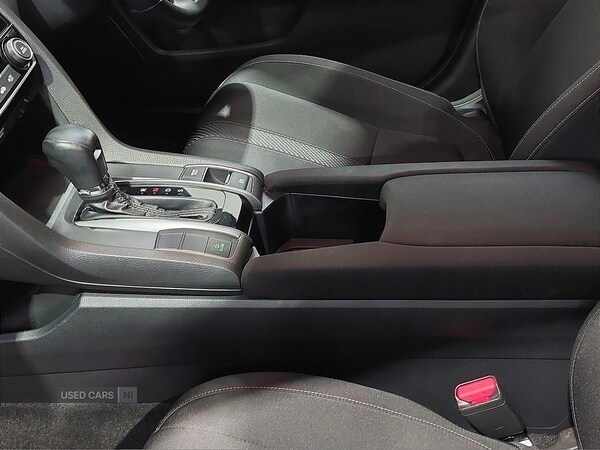 Used Honda Civic 2019 for sale - 76248103: Photo 31