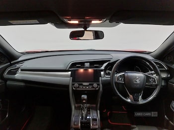 Used Honda Civic 2019 for sale - 76248103: Photo 4