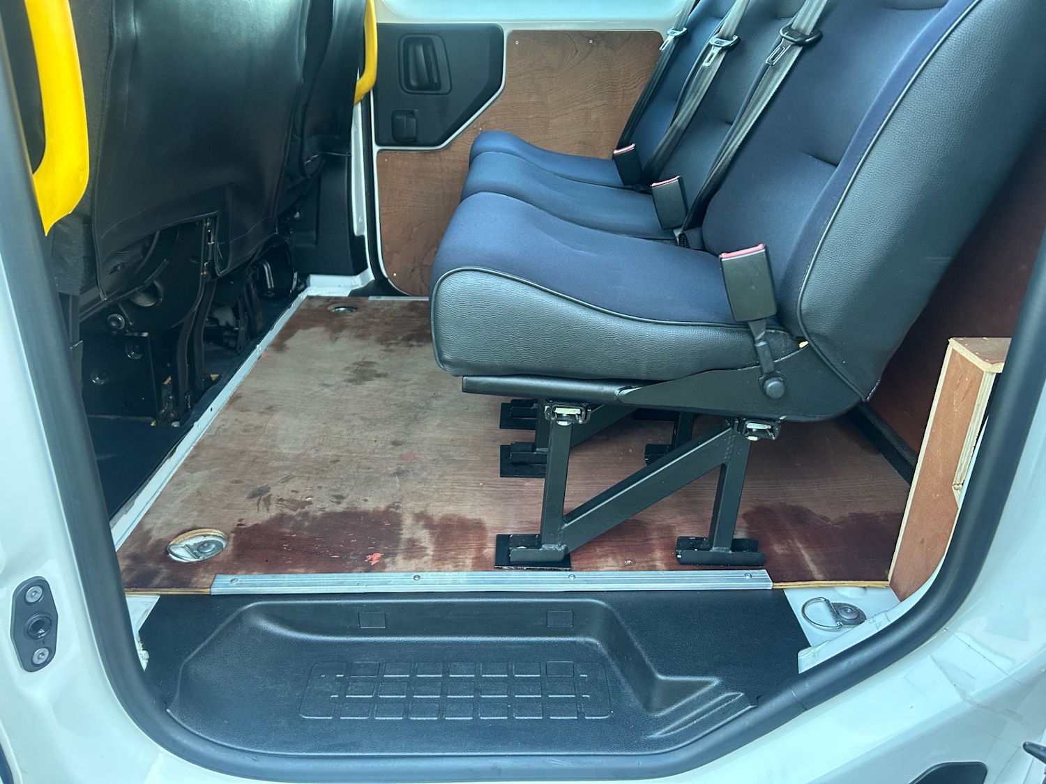 Vehicle 29