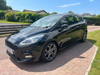 Used Ford Fiesta 2018 for sale - 75022800: Photo