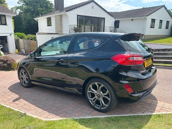 Used Ford Fiesta 2018 for sale - 75022800: Photo