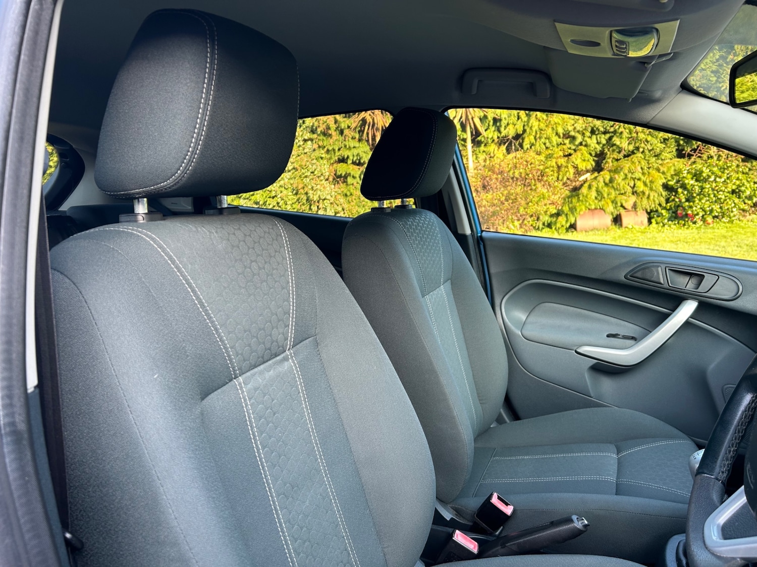 Used Ford Fiesta 2010 for sale - 77851773: Photo 16