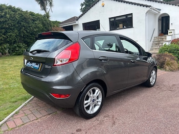 Used Ford Fiesta 2017 for sale - 78901456: Photo