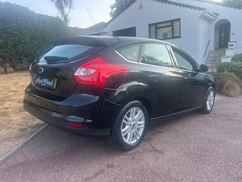Used Ford Focus 2013 for sale - 79372403: Photo