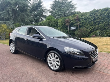 Used Volvo V40 2016 for sale - 78740677: Photo