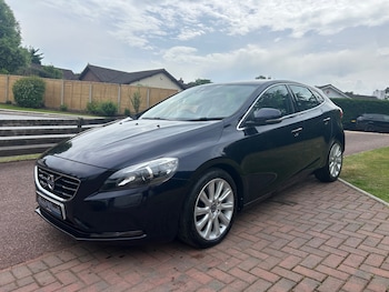 Used Volvo V40 2016 for sale - 78740677: Photo