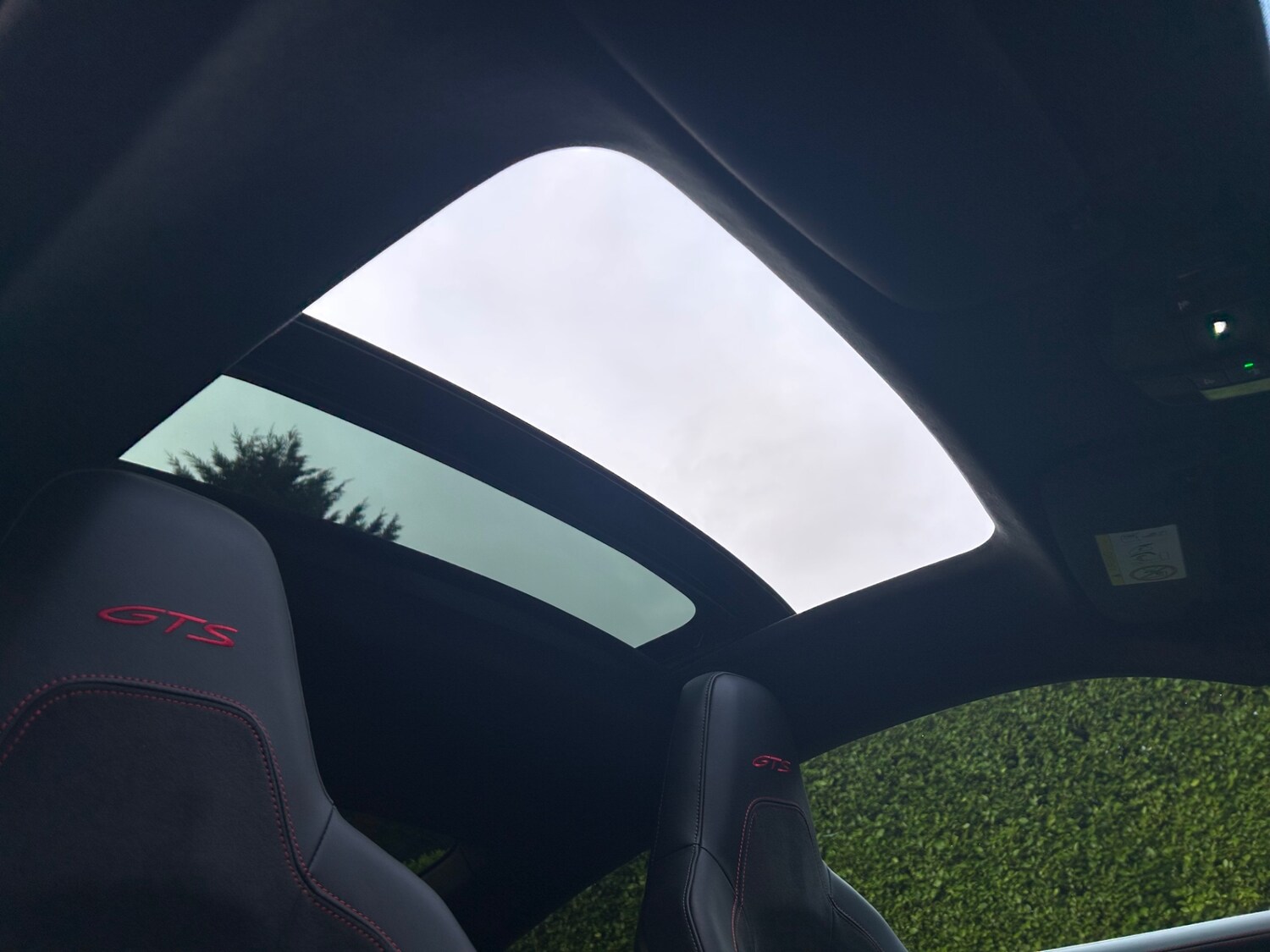 Used Porsche 911 2025 for sale - 76807100: Photo 42