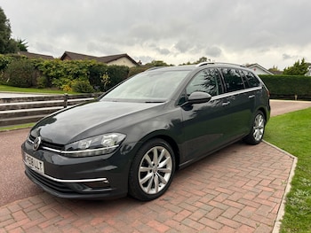 Used Volkswagen Golf 2018 for sale - 76305736: Photo