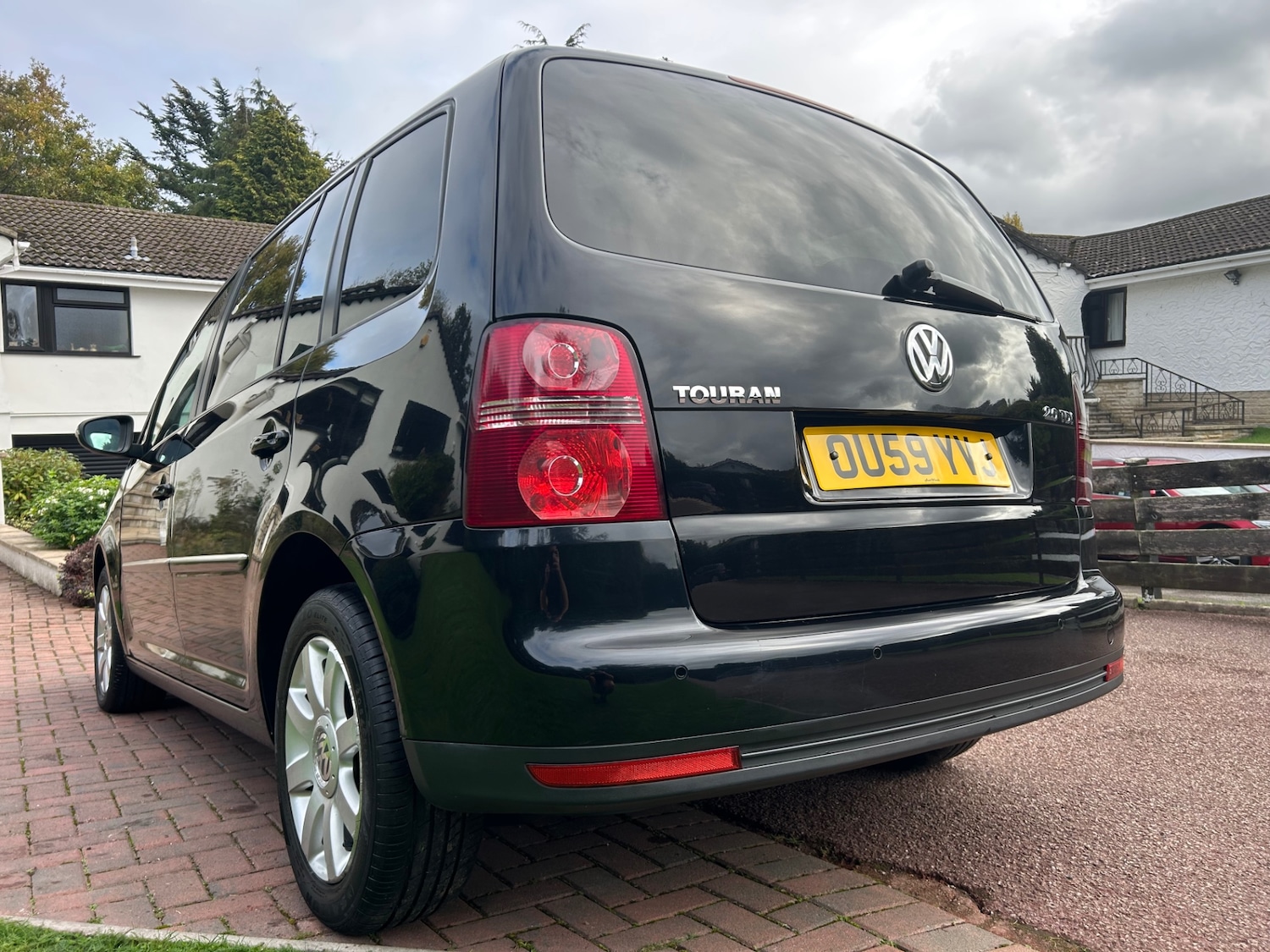 Used Volkswagen Touran 2009 for sale - 76324326: Photo 10