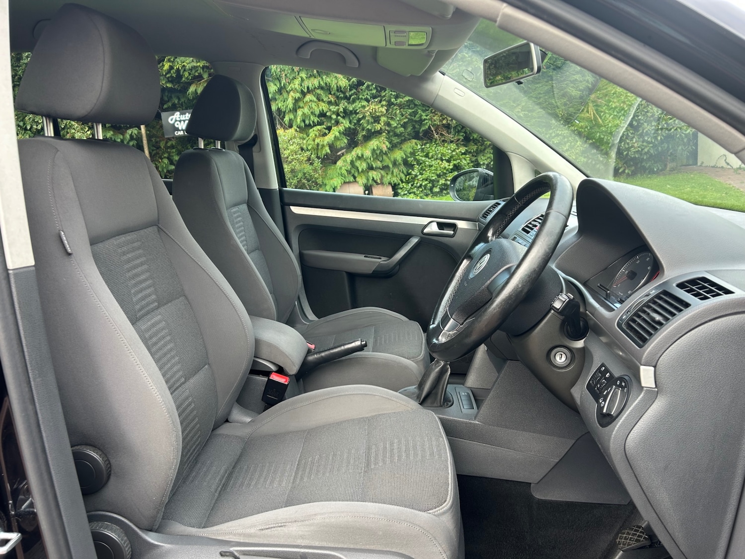 Used Volkswagen Touran 2009 for sale - 76324326: Photo 15