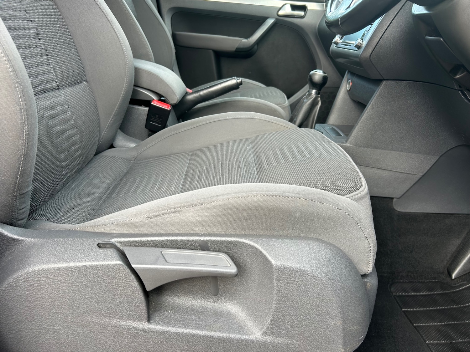 Used Volkswagen Touran 2009 for sale - 76324326: Photo 18