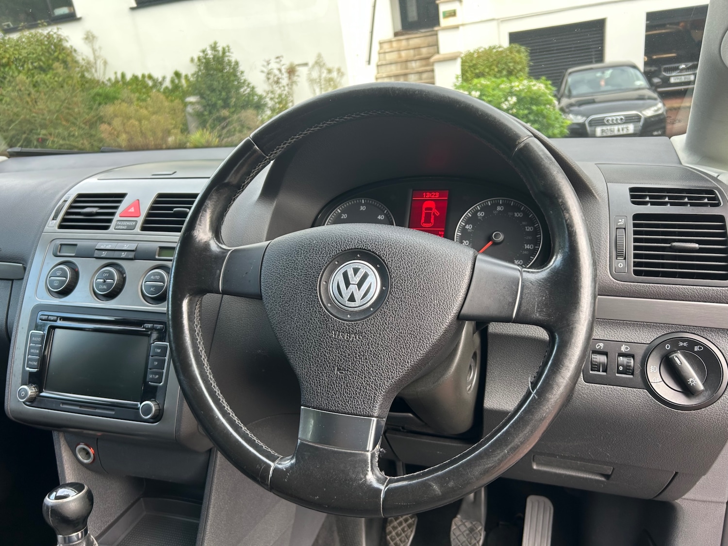 Used Volkswagen Touran 2009 for sale - 76324326: Photo 20