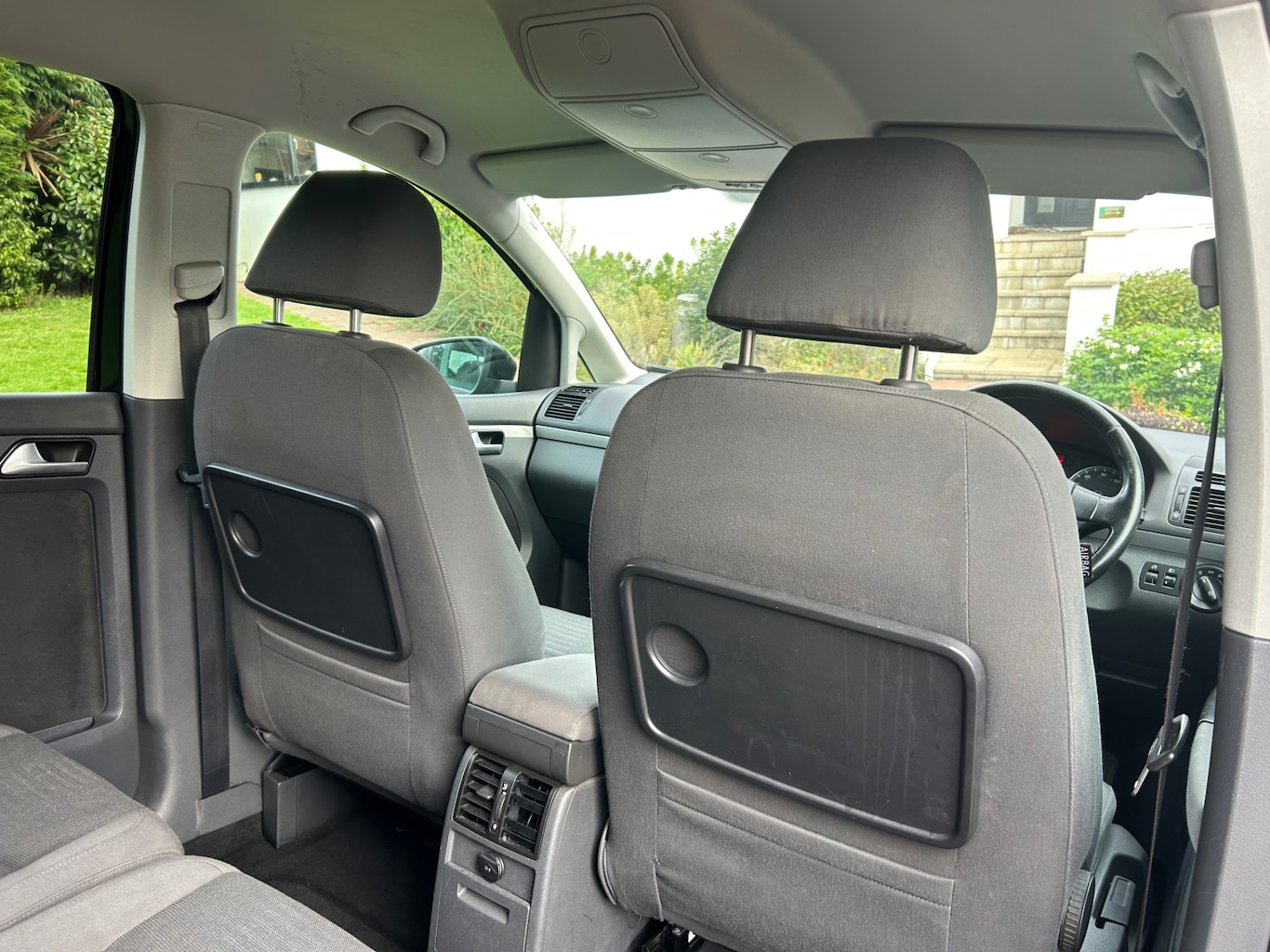 Used Volkswagen Touran 2009 for sale - 76324326: Photo 27