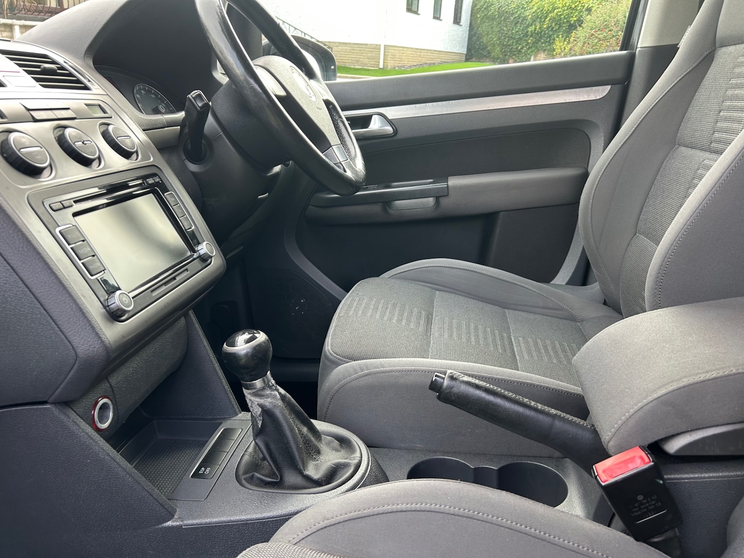 Used Volkswagen Touran 2009 for sale - 76324326: Photo 34