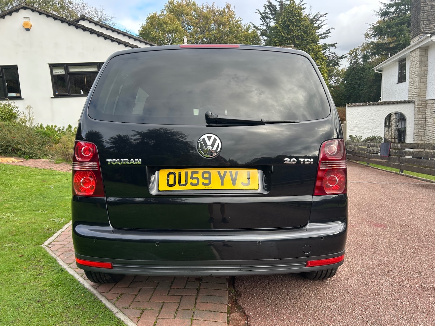 Used Volkswagen Touran 2009 for sale - 76324326: Photo 8