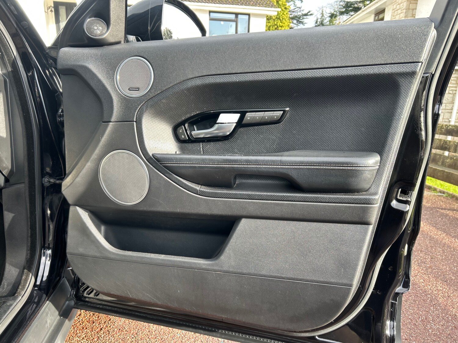 Used Land Rover Range Rover Evoque 2015 for sale - 76758973: Photo 24