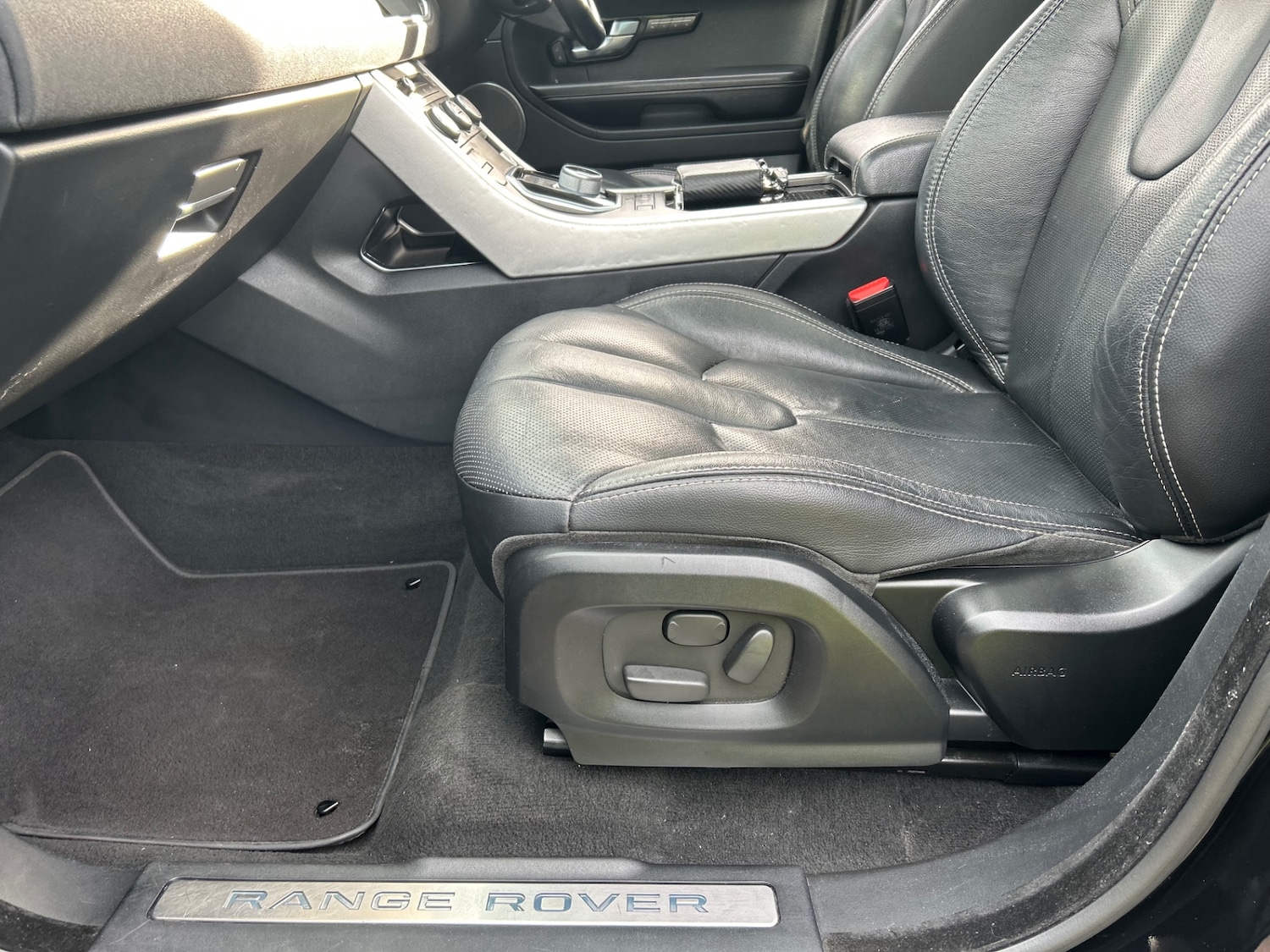 Used Land Rover Range Rover Evoque 2015 for sale - 76758973: Photo 31