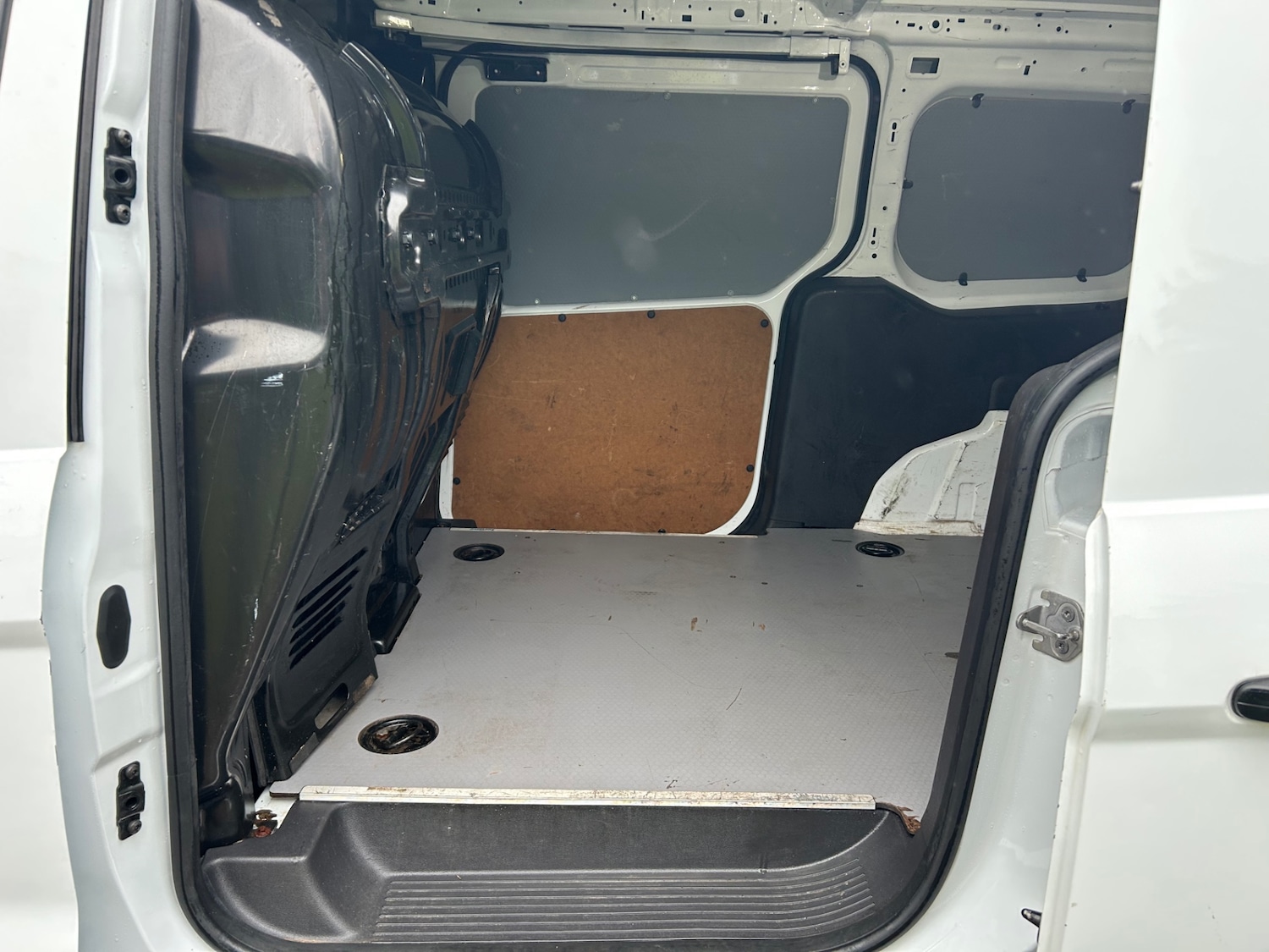 Used Ford Transit Connect 2015 for sale - 77595632: Photo 24