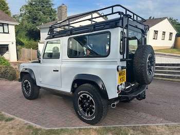 Used Land Rover Defender 2016 for sale - 79198786: Photo