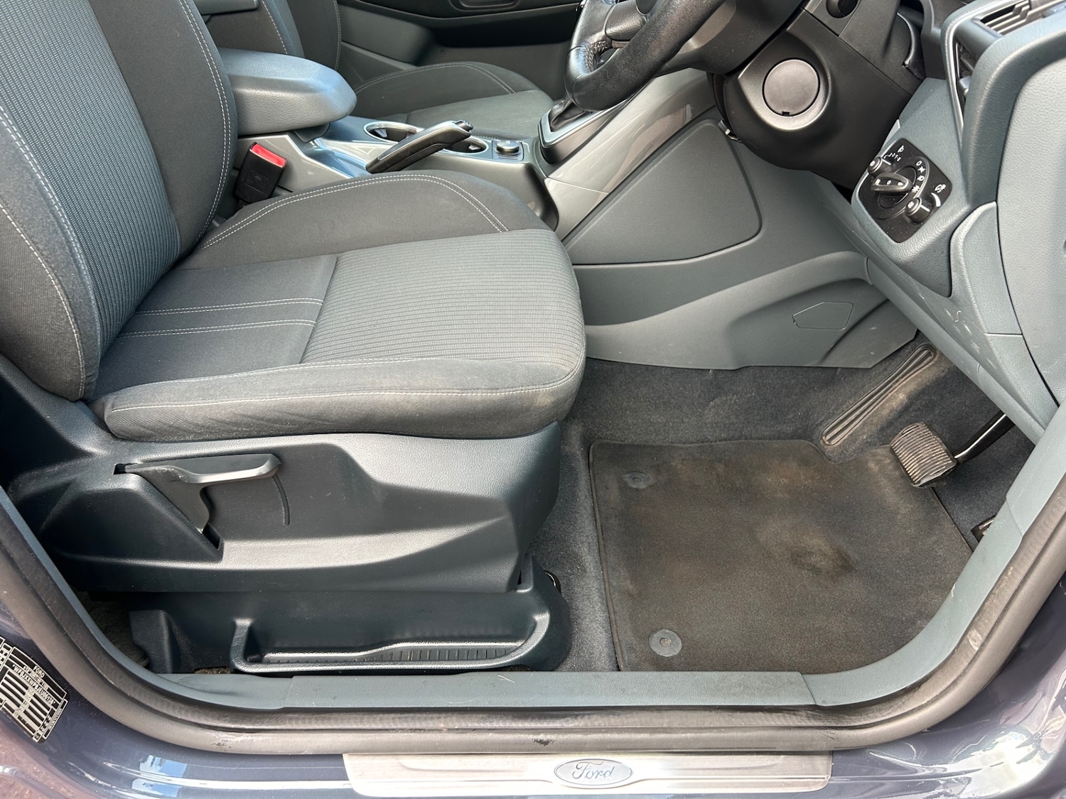 Used Ford C-Max 2014 for sale - 76758980: Photo 17