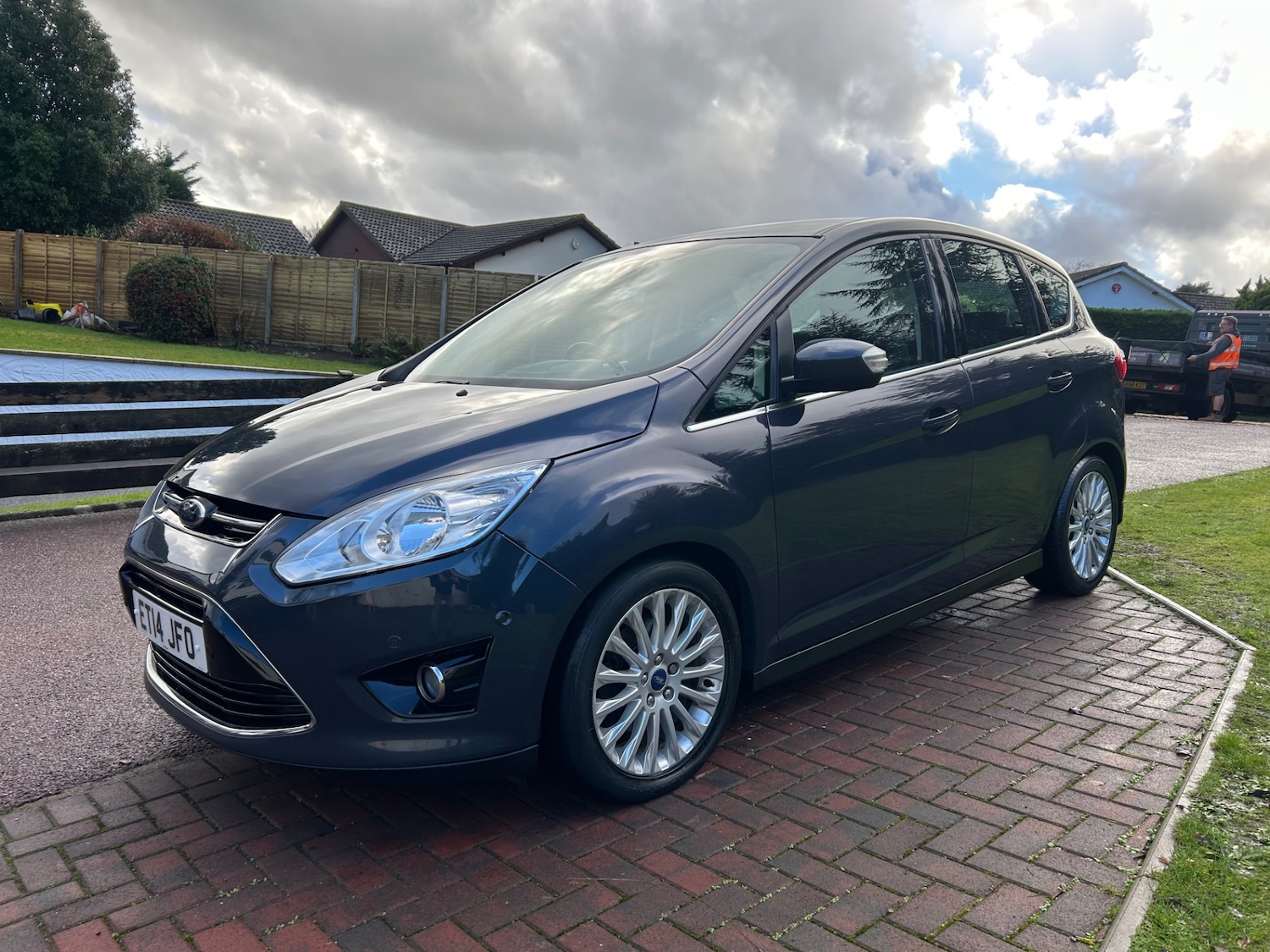 Used Ford C-Max 2014 for sale - 76758980: Photo 2