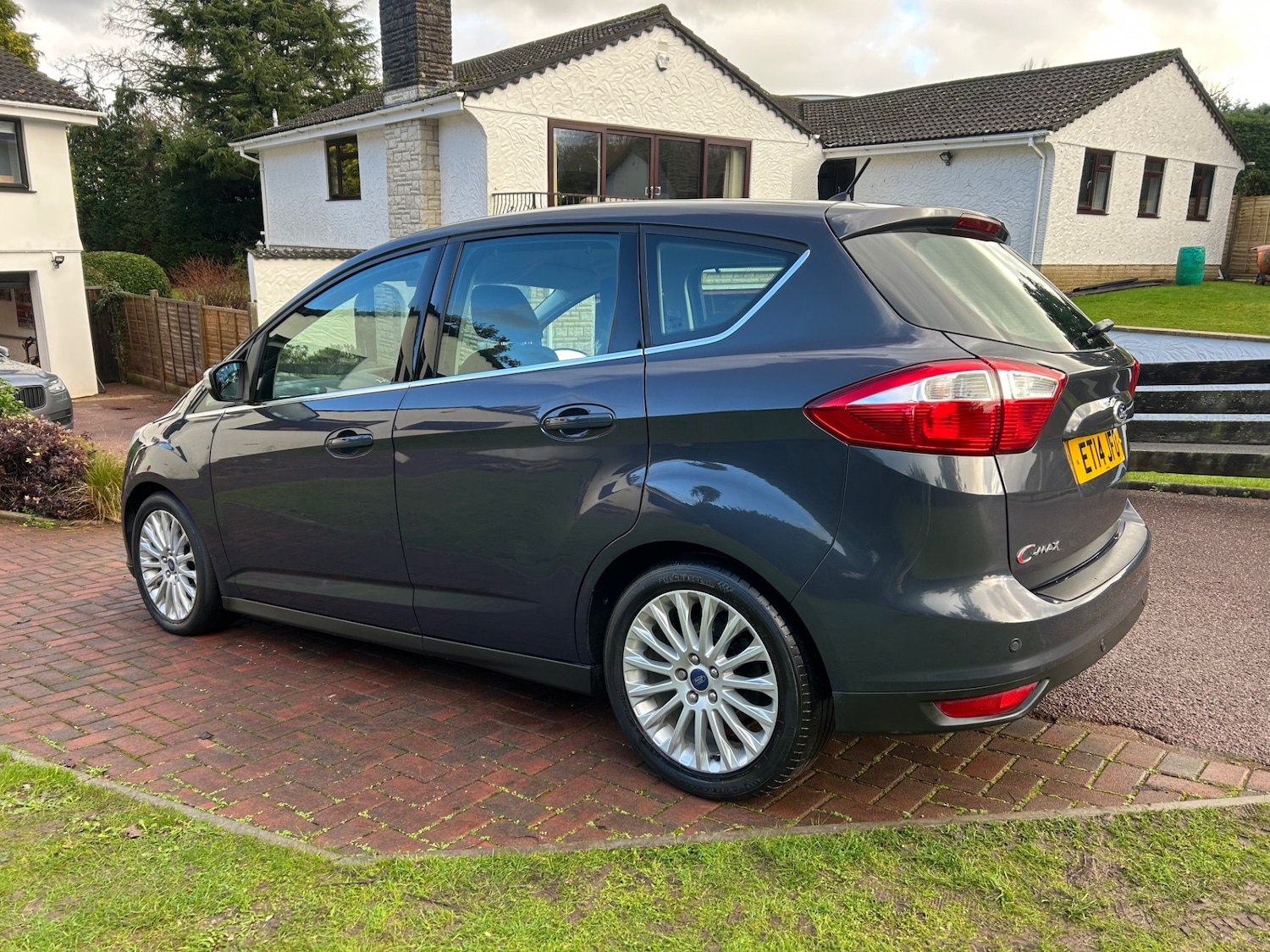 Used Ford C-Max 2014 for sale - 76758980: Photo 4