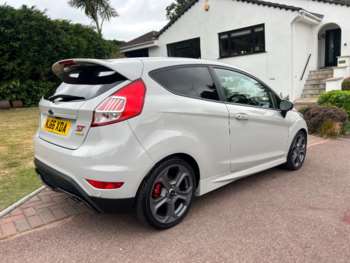 Used Ford Fiesta 2016 for sale - 75089066: Photo