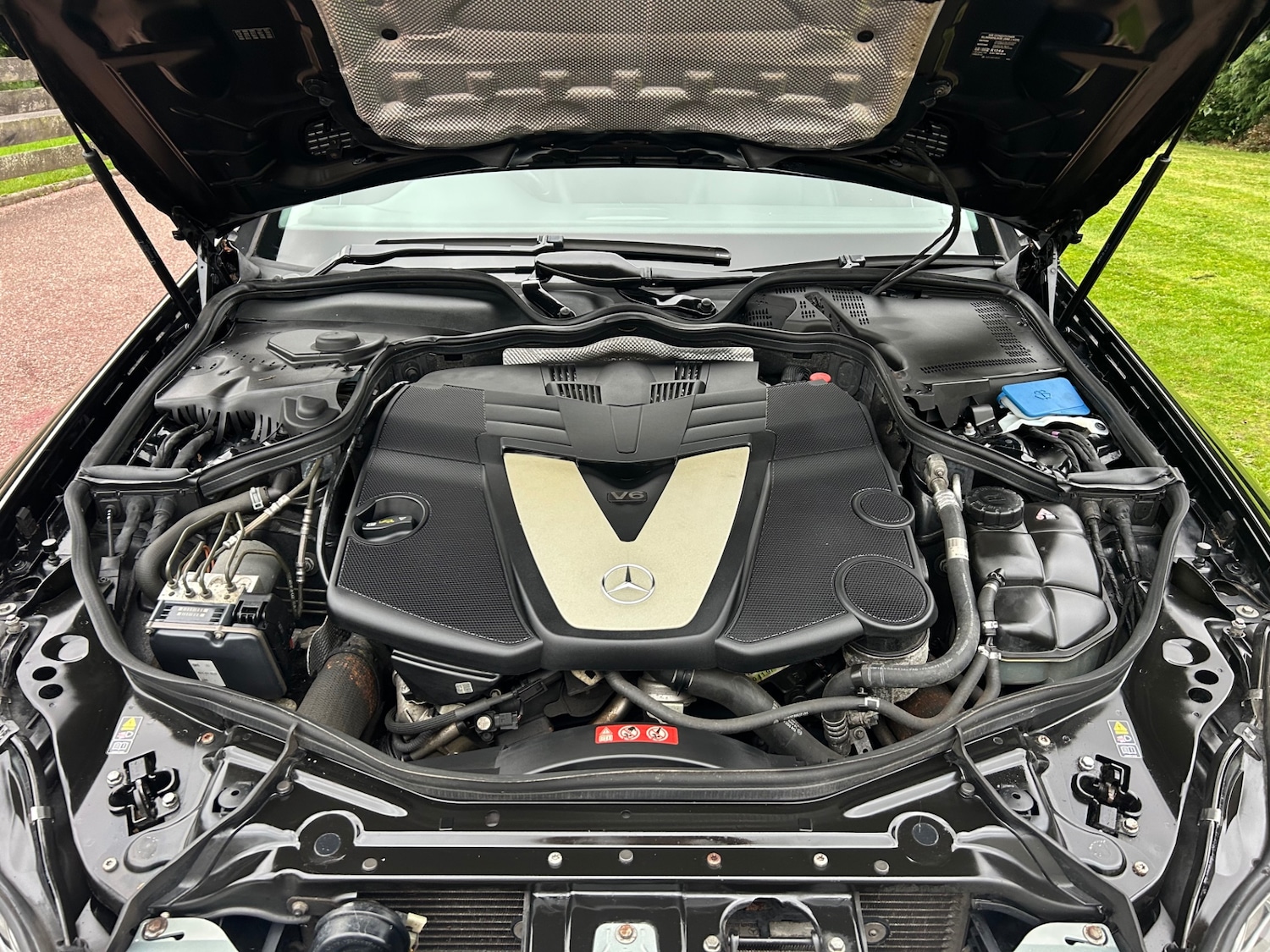 Used Mercedes-Benz CLS 2010 for sale - 76483249: Photo 11