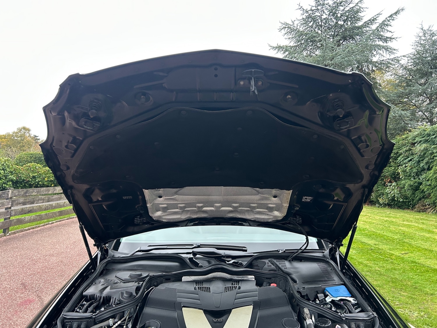 Used Mercedes-Benz CLS 2010 for sale - 76483249: Photo 12