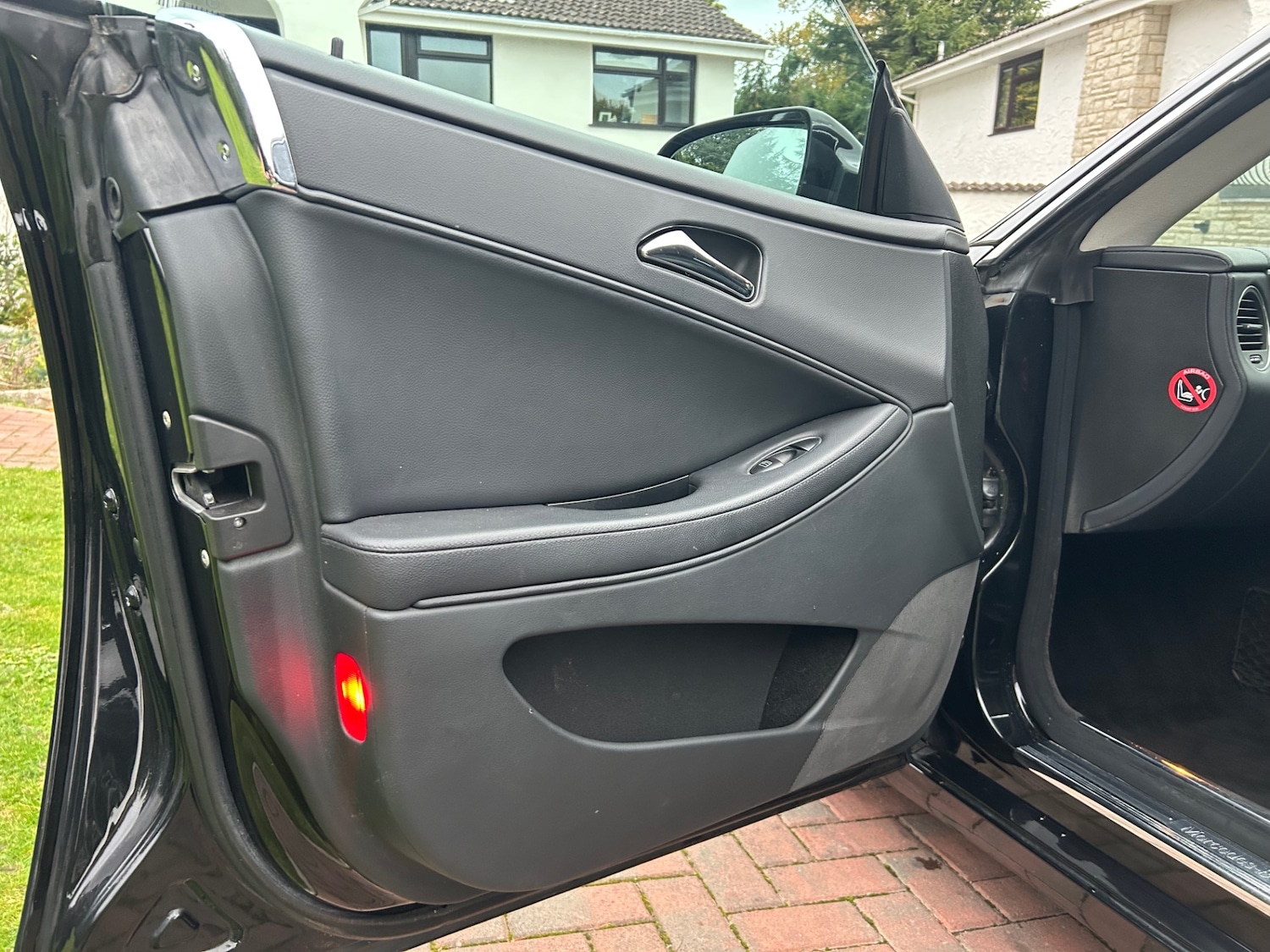 Used Mercedes-Benz CLS 2010 for sale - 76483249: Photo 28