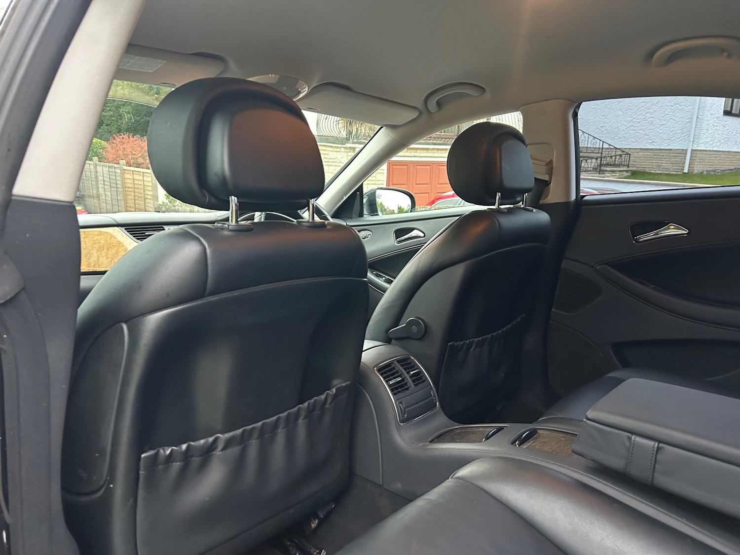 Used Mercedes-Benz CLS 2010 for sale - 76483249: Photo 30