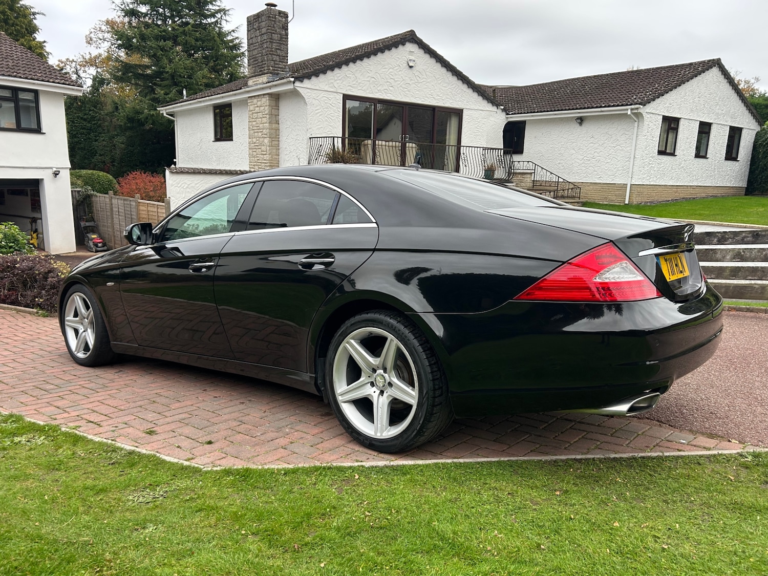 Used Mercedes-Benz CLS 2010 for sale - 76483249: Photo 4