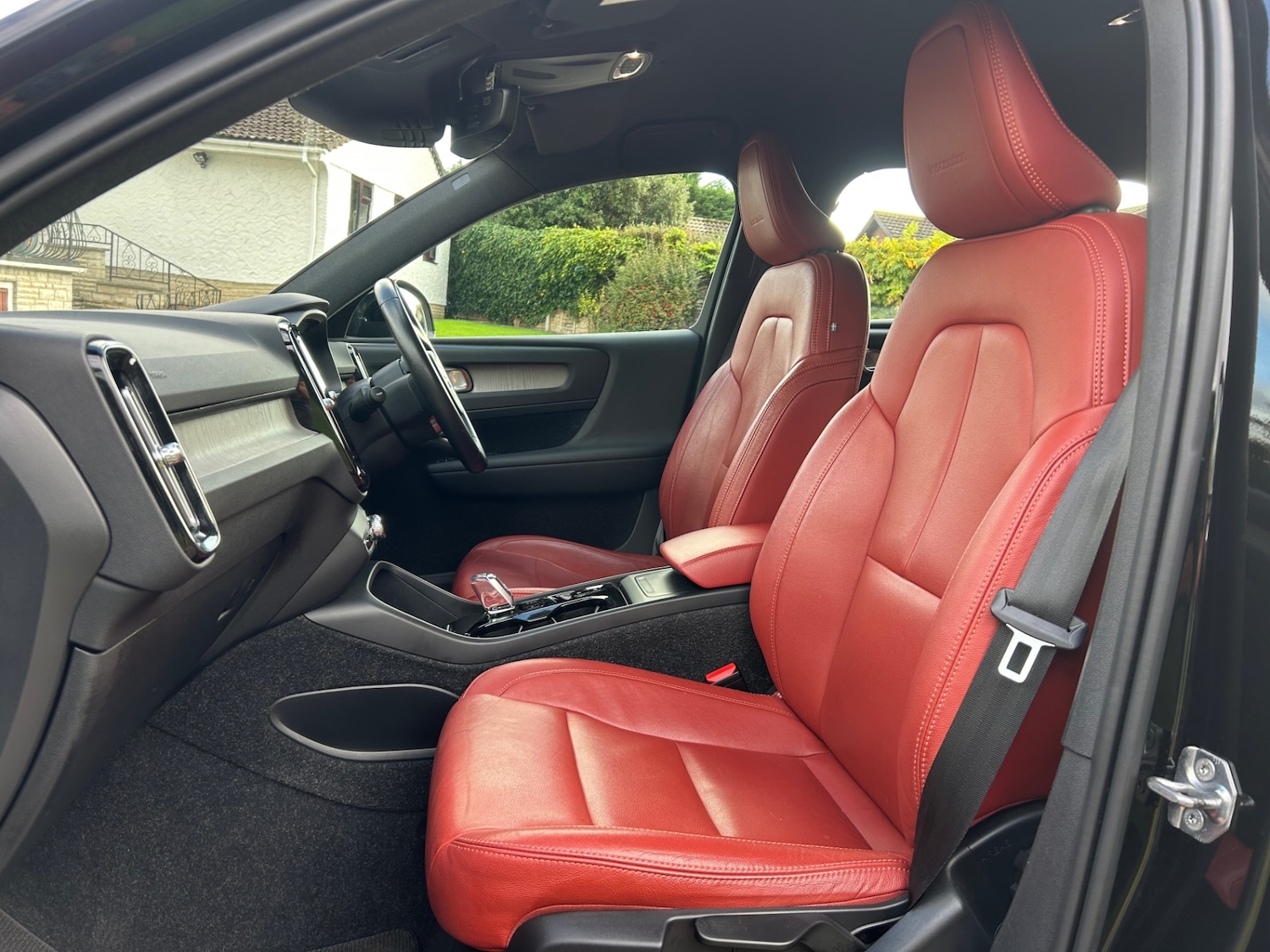 Used Volvo XC40 2019 for sale - 76332807: Photo 29