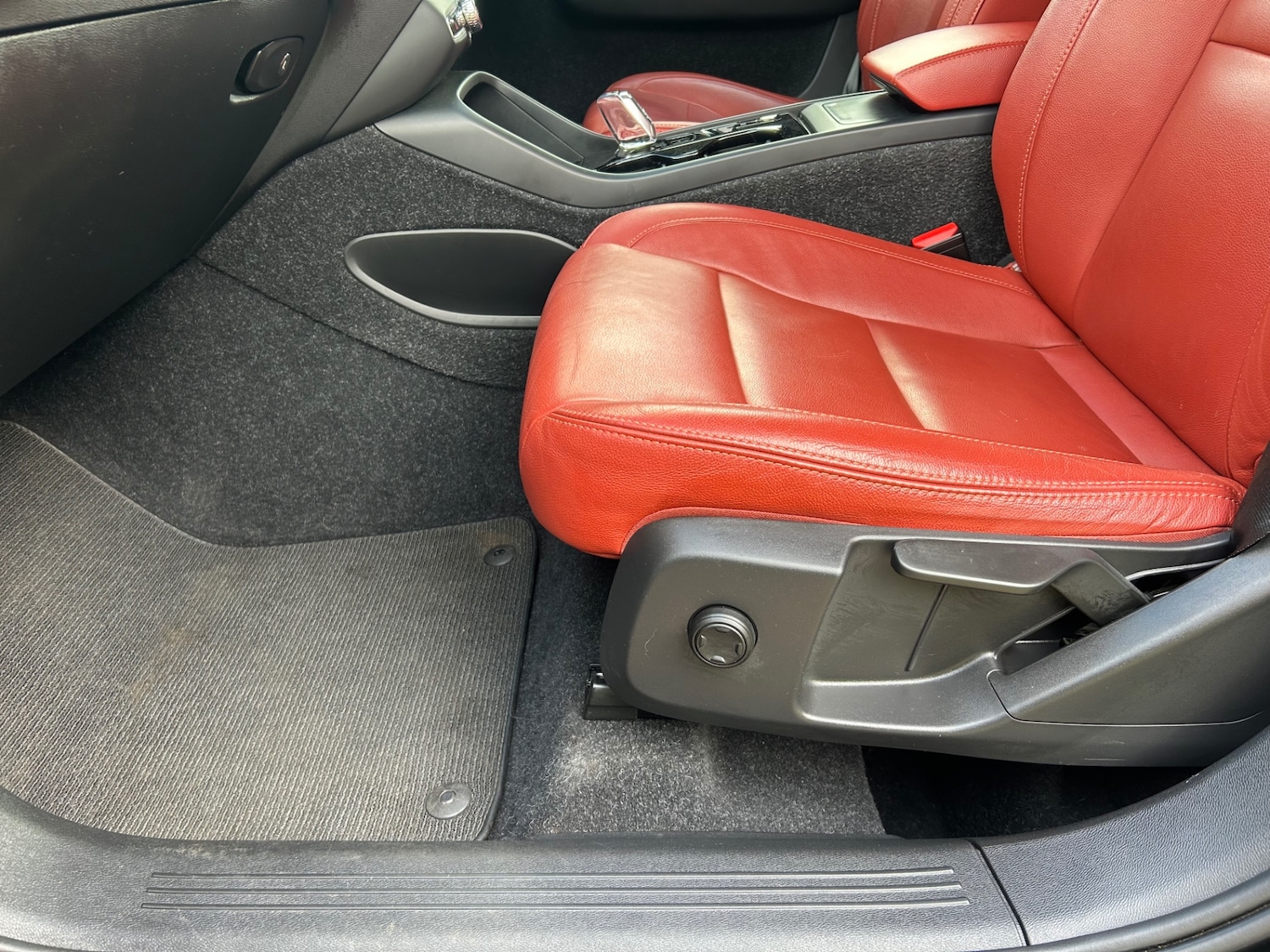 Used Volvo XC40 2019 for sale - 76332807: Photo 31