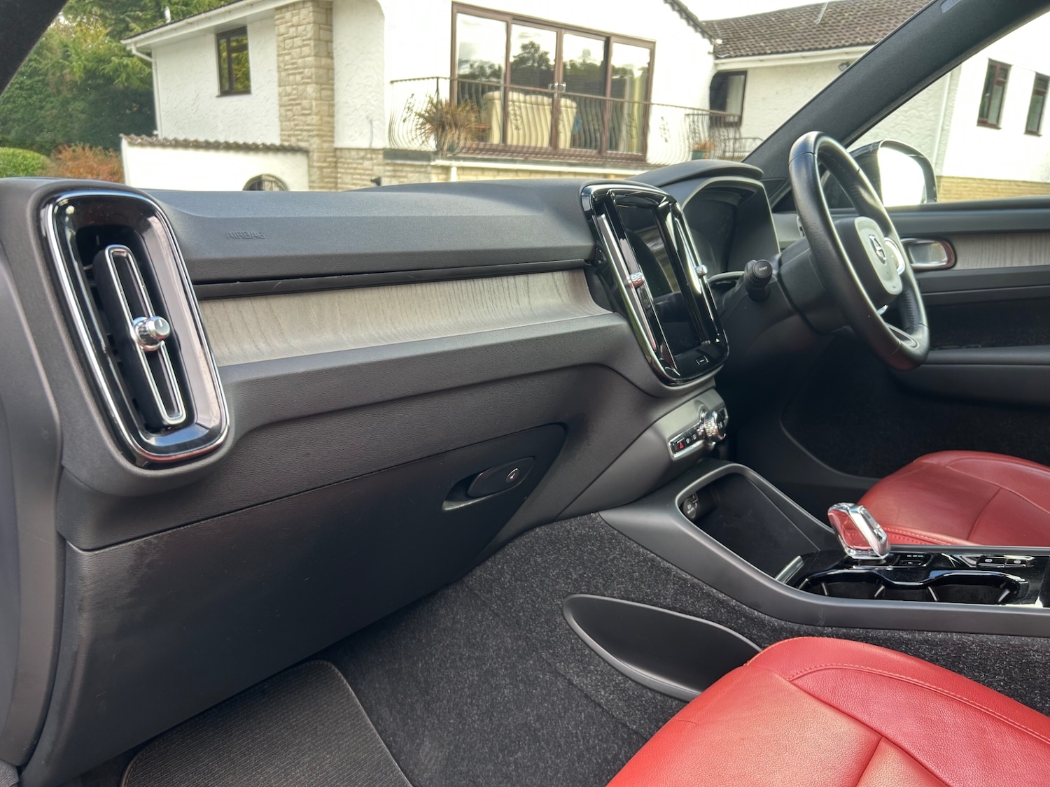 Used Volvo XC40 2019 for sale - 76332807: Photo 32