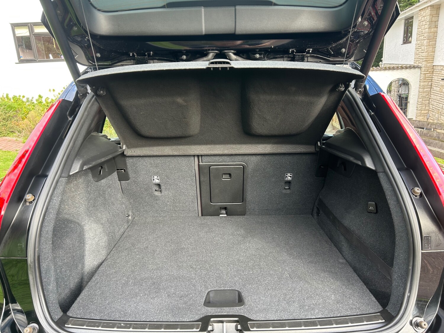 Used Volvo XC40 2019 for sale - 76332807: Photo 39