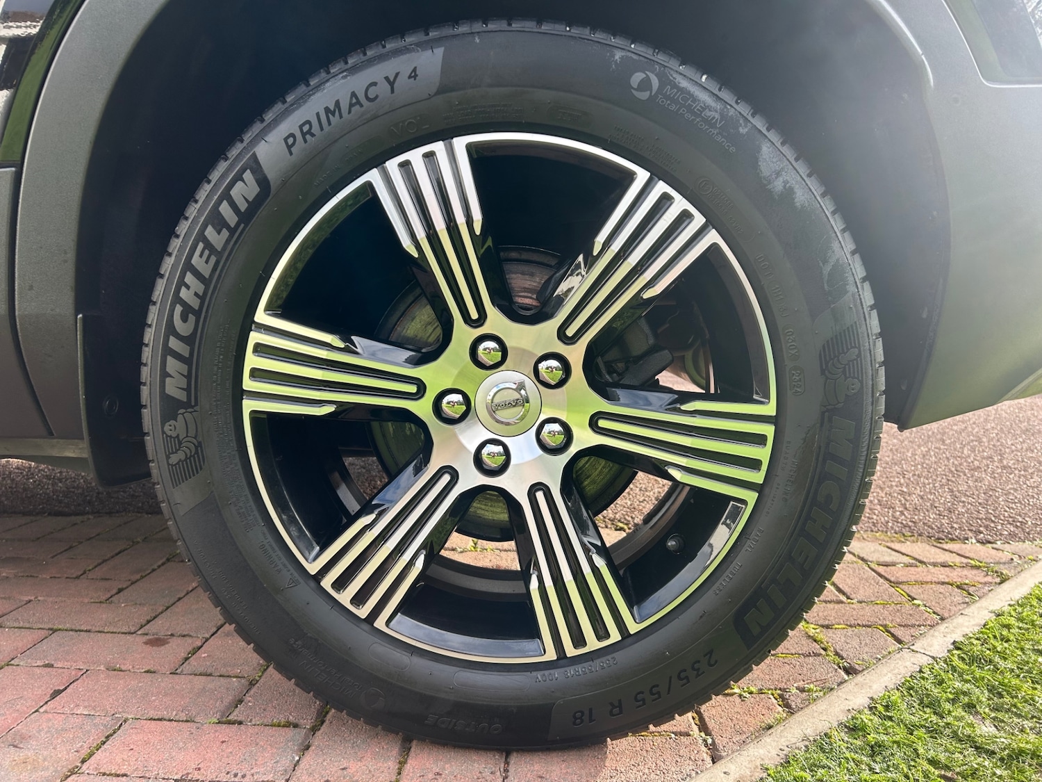 Used Volvo XC40 2019 for sale - 76332807: Photo 44