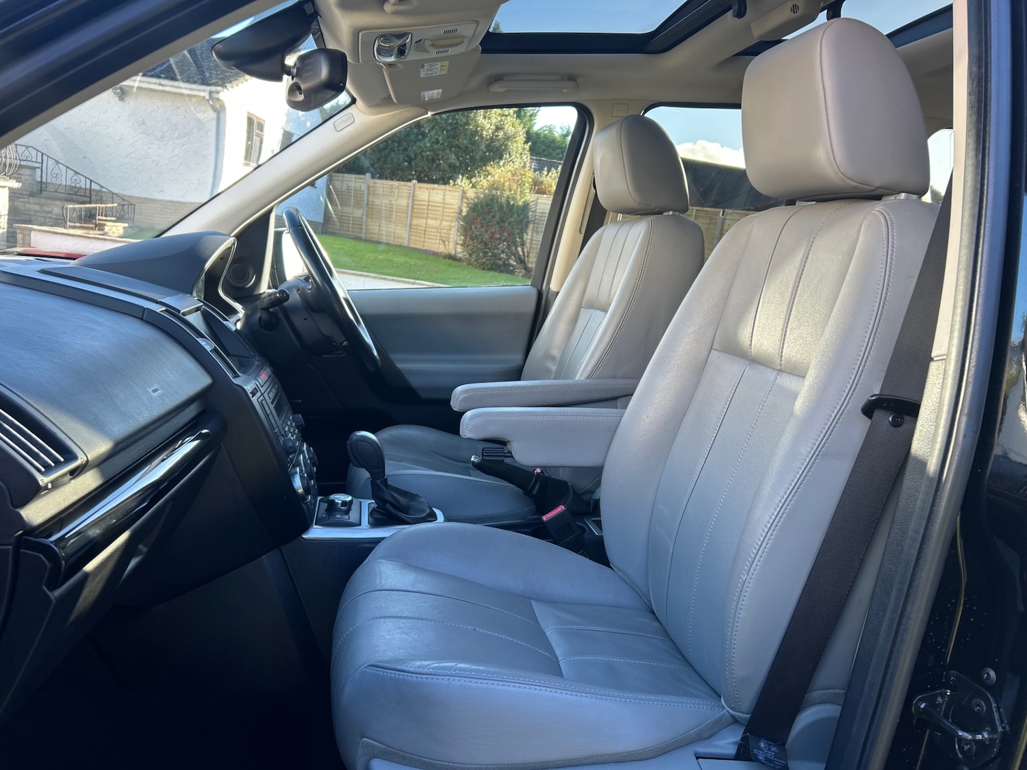 Used Land Rover Freelander 2011 for sale - 76618896: Photo 28