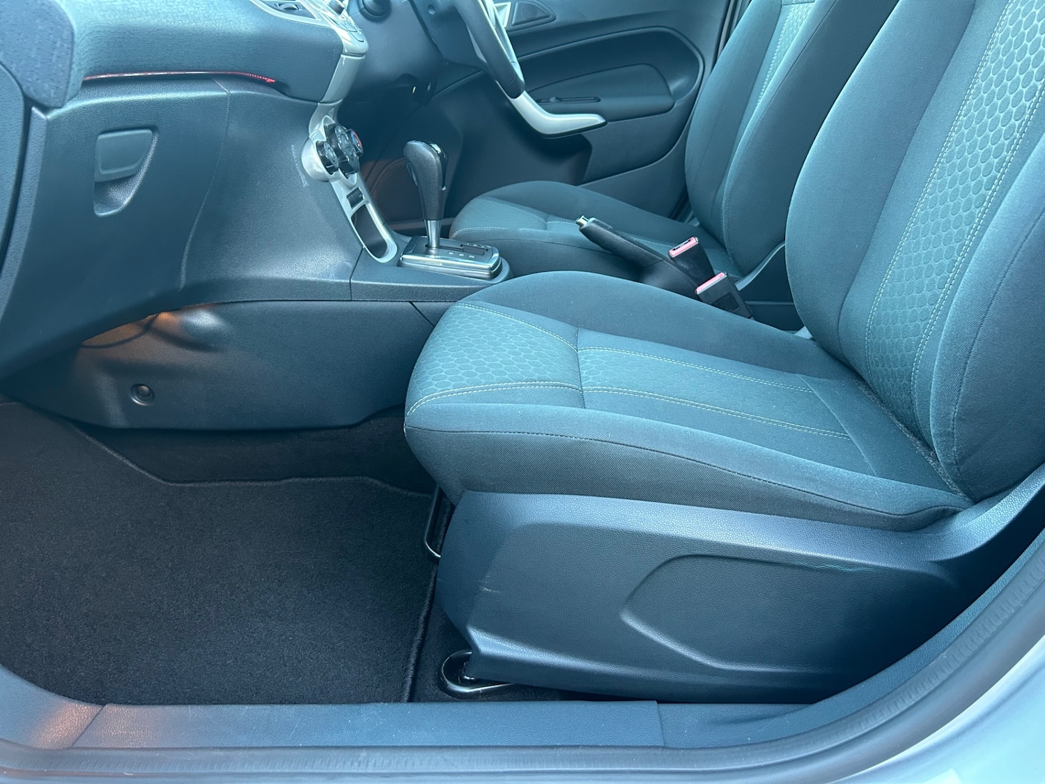 Used Ford Fiesta 2011 for sale - 78146112: Photo 25