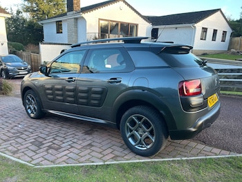 Used Citroen C4 Cactus 2016 for sale - 77371065: Photo