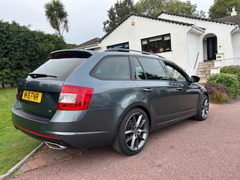 Used Skoda Octavia 2016 for sale - 76098850: Photo