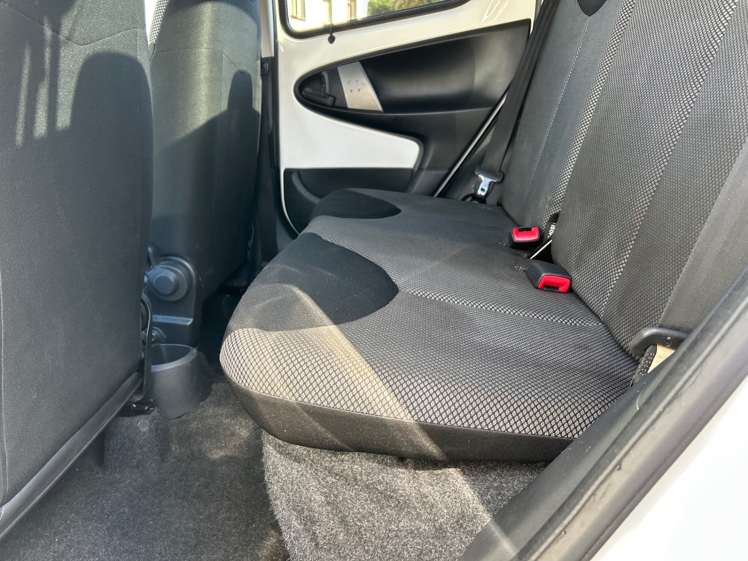 Used Toyota AYGO 2013 for sale - 78112716: Photo 27