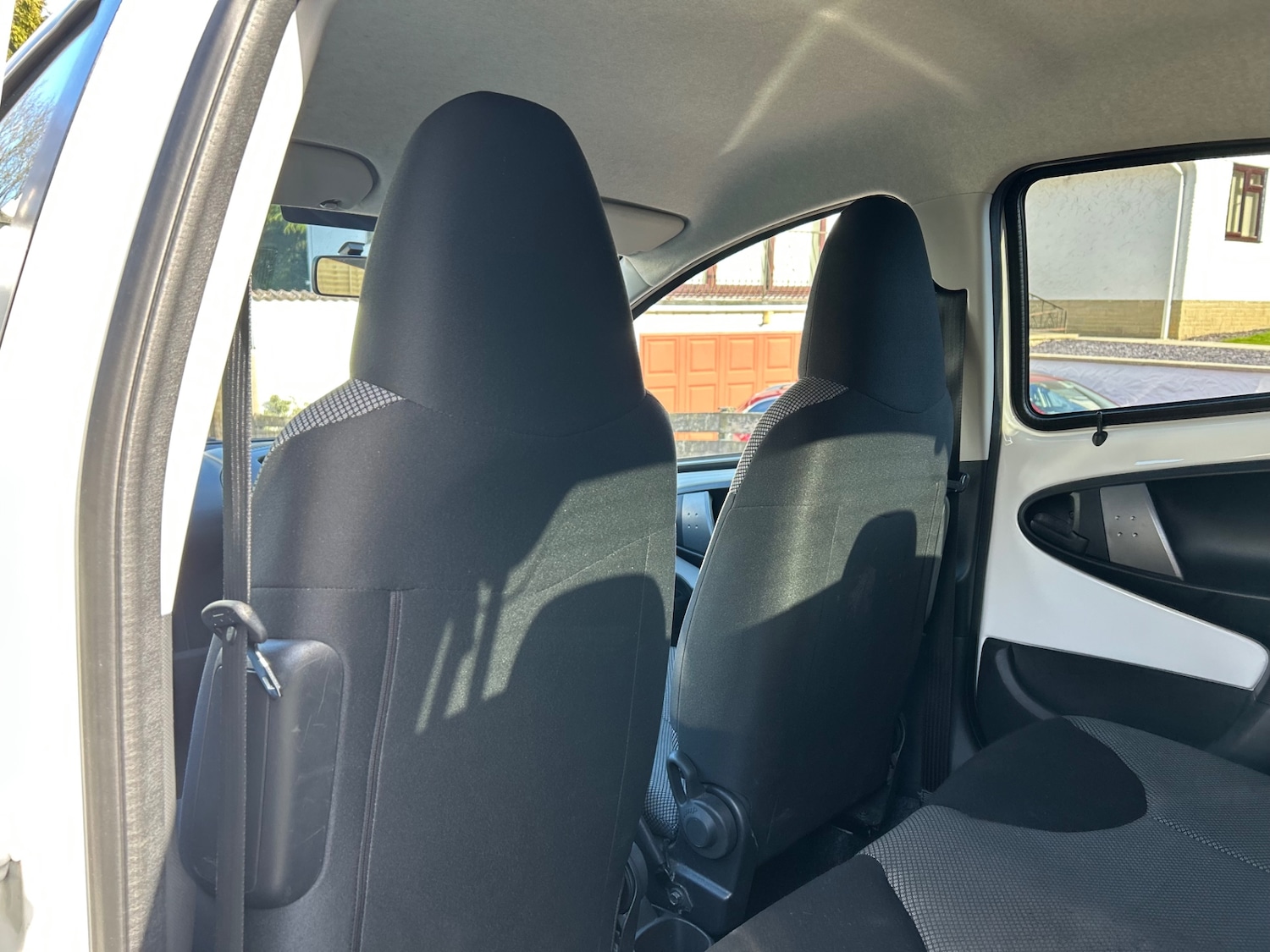 Used Toyota AYGO 2013 for sale - 78112716: Photo 28