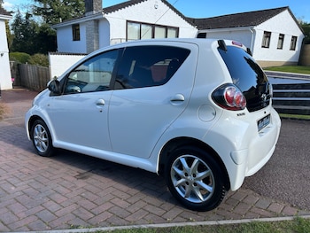 Used Toyota AYGO 2013 for sale - 78112716: Photo