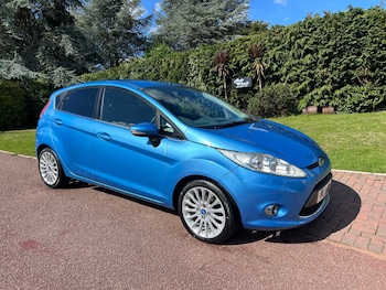 Used Ford Fiesta 2011 for sale - 76058342: Photo
