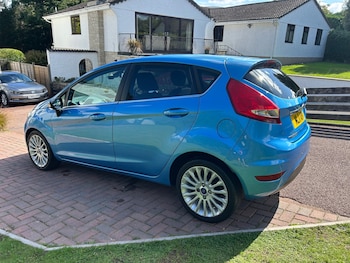 Used Ford Fiesta 2011 for sale - 76058342: Photo