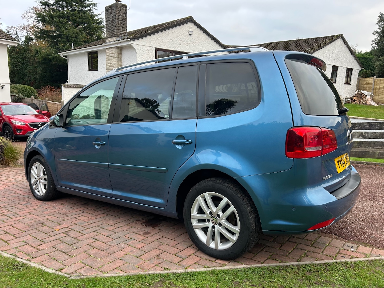 Used Volkswagen Touran 2014 for sale - 76479510: Photo 4