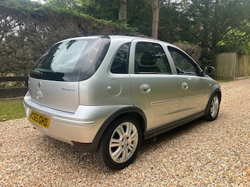 Used Vauxhall Corsa 2005 for sale - 78660037: Photo