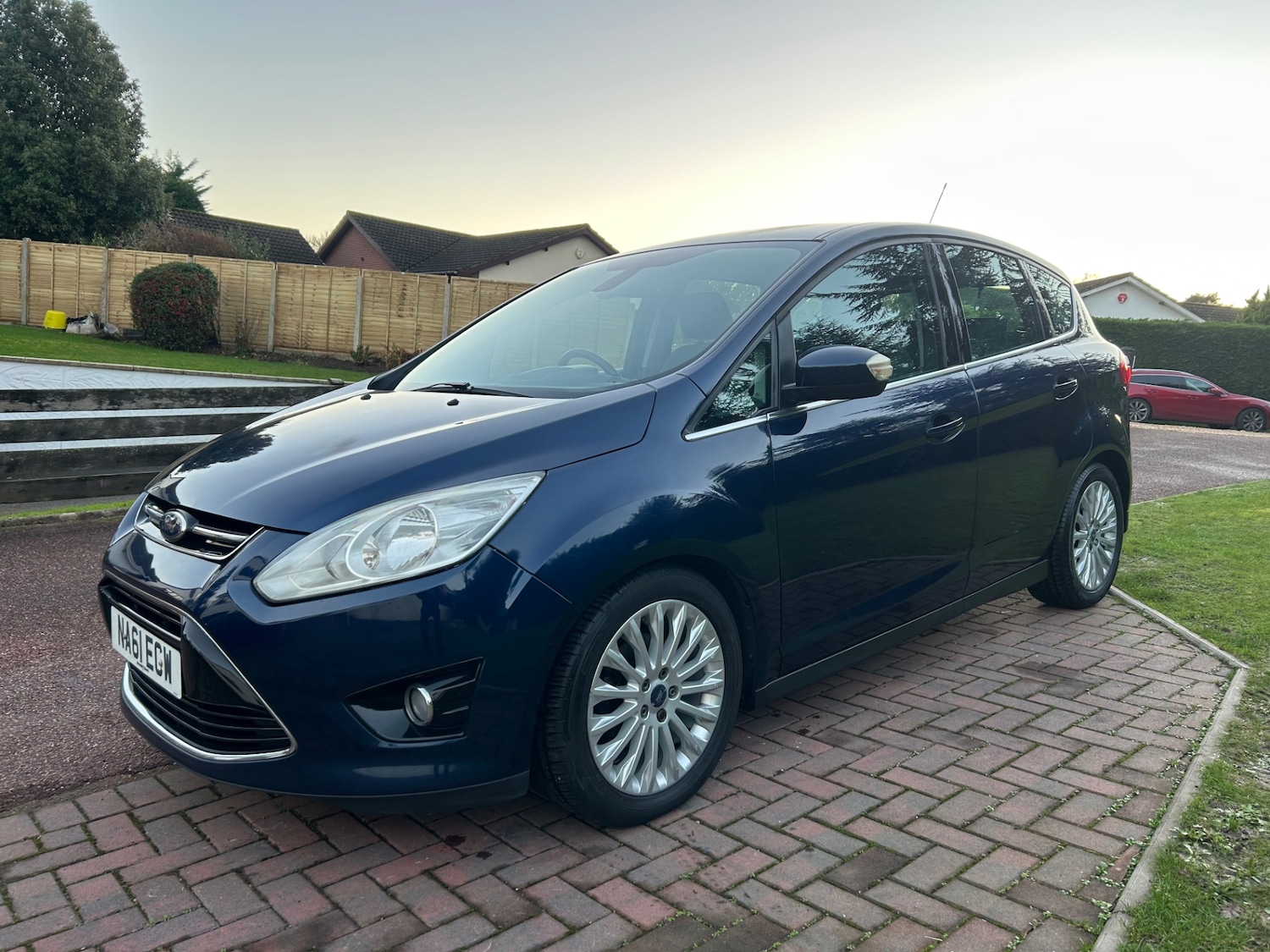 Used Ford C-Max 2011 for sale - 77015004: Photo 2